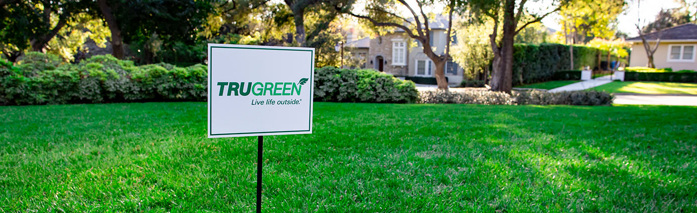 TruGreen sign on beautiful lawn 